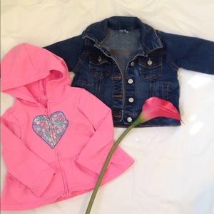 2 piece Carters lot-24 mo's